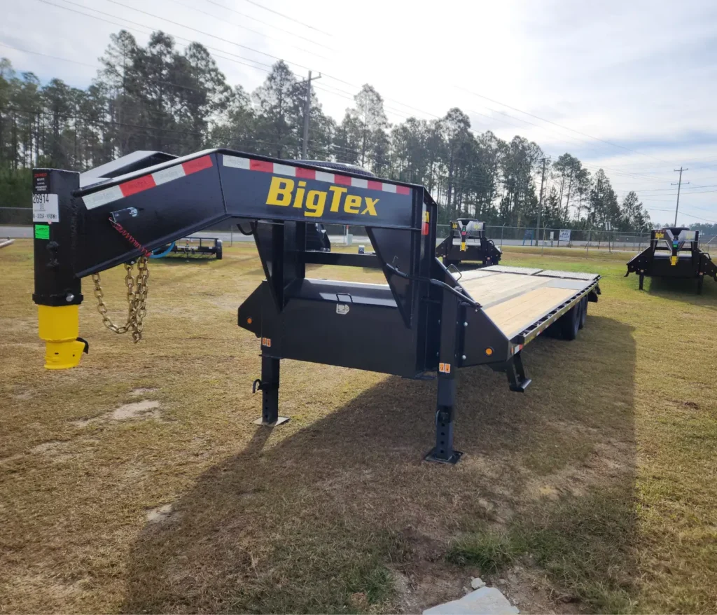 Big Tex 30′ Gooseneck Trailer 12 Ton 22GN-25+5MR, front three-quarter view