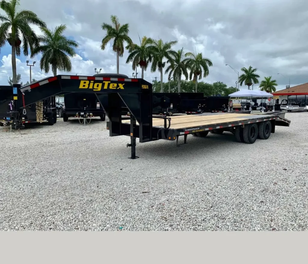 Big Tex 25′ Gooseneck Trailer 10 Ton 20GN-20+5, front three-quarter view