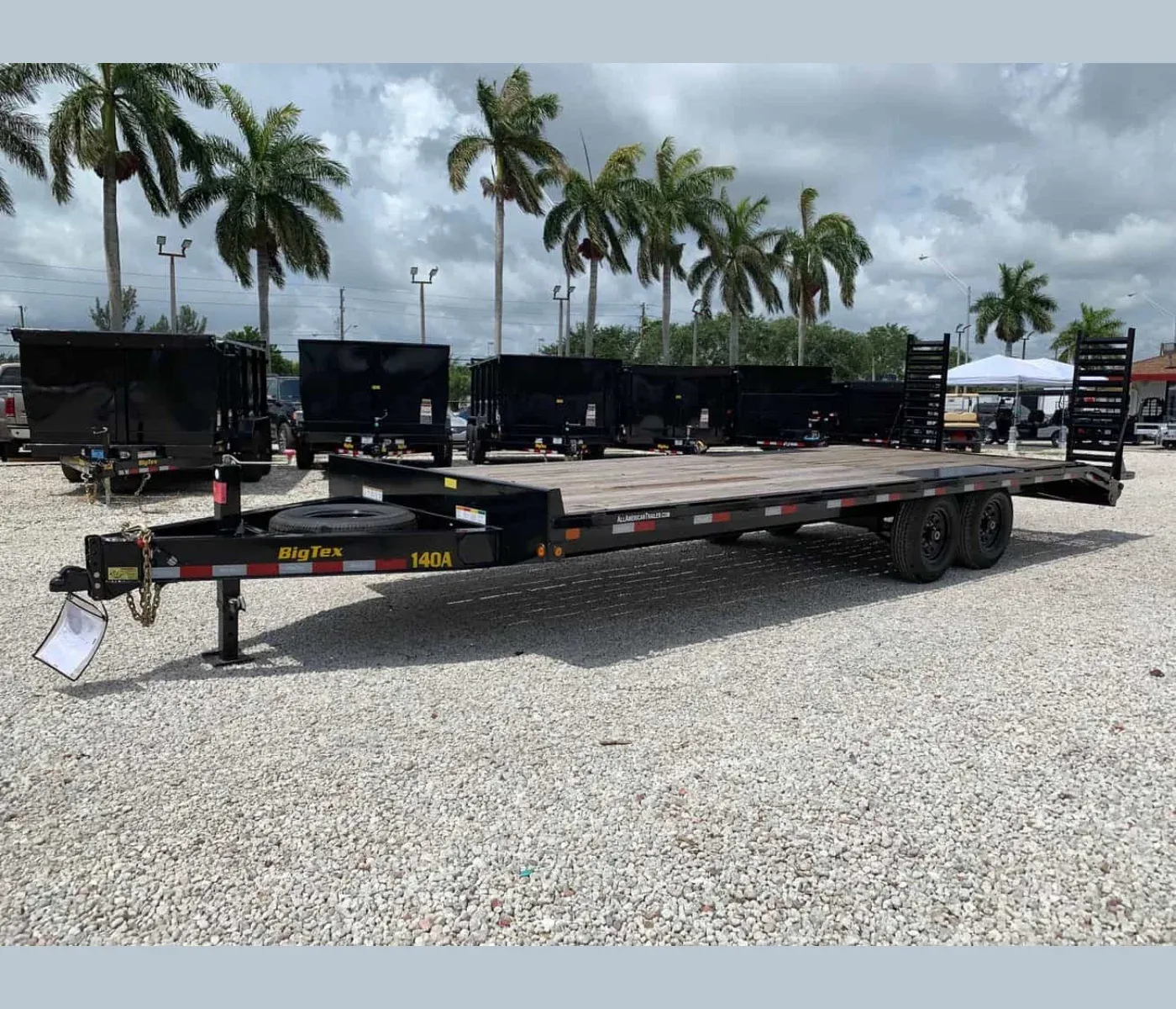 Big Tex 24′ Deckover Trailer 7 Ton 14OA-21+3, front three-quarter view